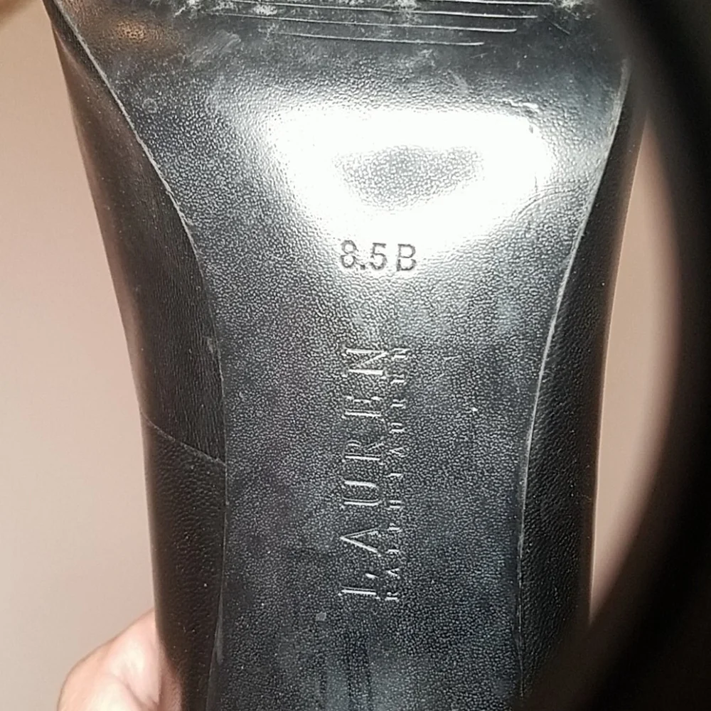Lauren Ralph Lauren Black Leather Vintage‎ Heels Size 8.5B